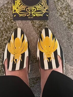 Pancora Striped Black & White Loafers with Yellow Gold Embroidered Bee